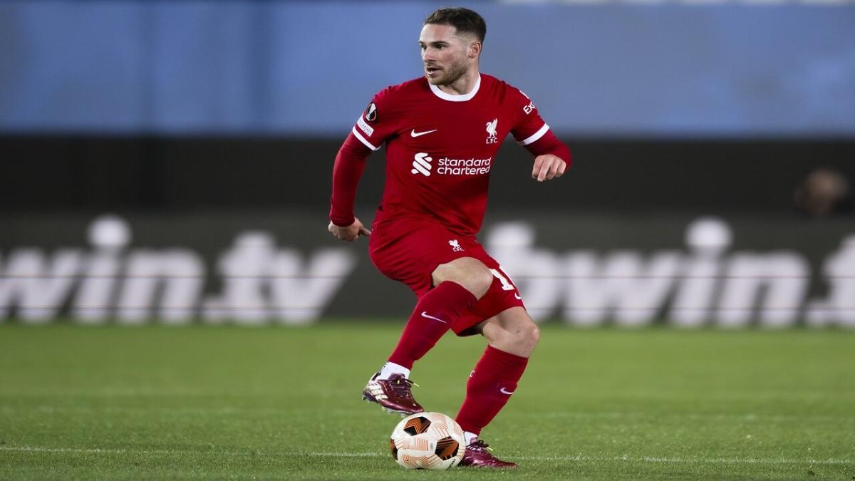 Alexis Mac Allister playing for Liverpool